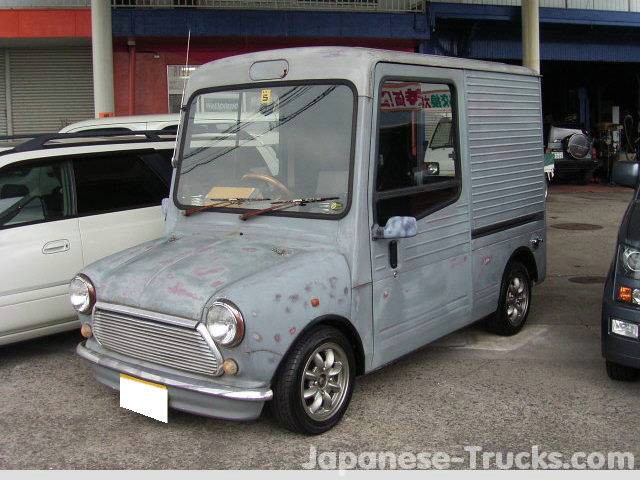 1989_Suzuki_Alto_Walkthrougt_Van_CA72V_1.jpg