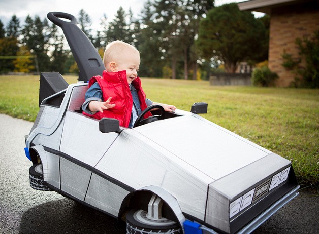 00-delorean-stroller-opt.jpg