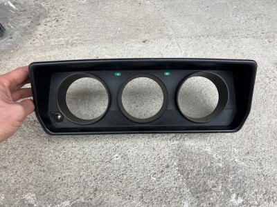 5_kryt budíků.jpeg (394.78 KiB) Zobrazeno 2605 krát 5_kryt budíků.jpeg